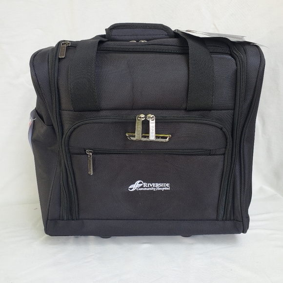 TPRC Bags Tprc 5 Rolling Underseat Carryon Smart Luggage Usb
